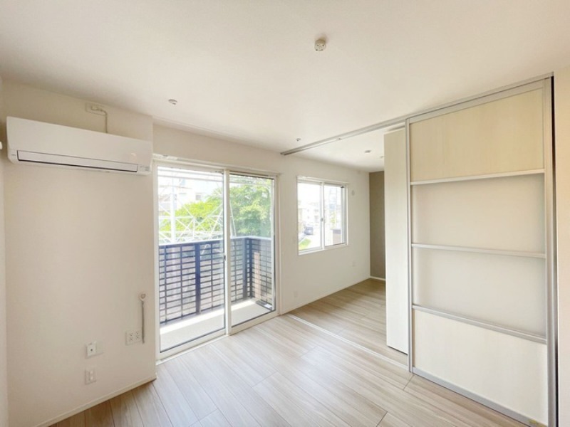 居室・リビング　図面と現状に相違がある場合には現状を優先