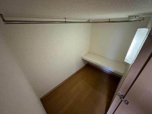 収納　ベッド下収納