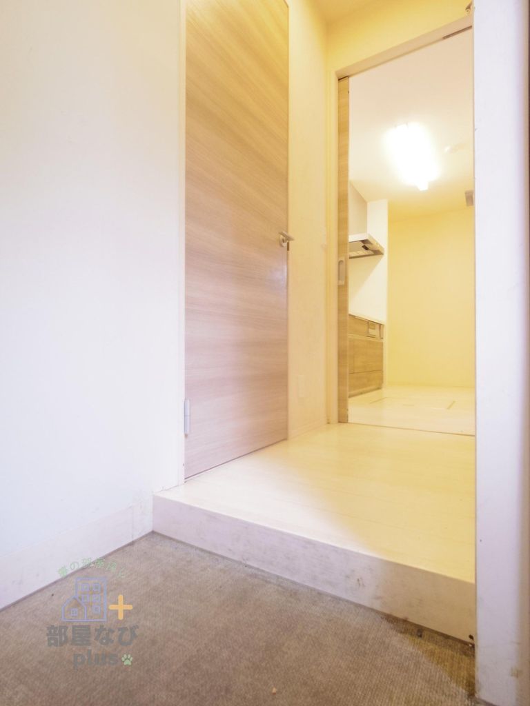 玄関　※同仕様写真です