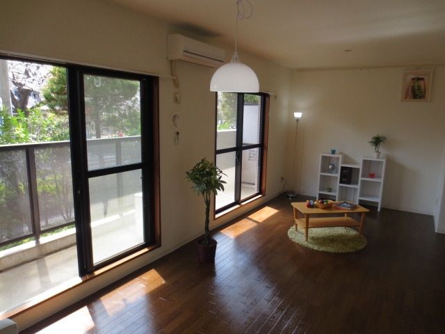 その他部屋・スペース　★広々とした14.6帖のリビングは使い勝手が良いです★