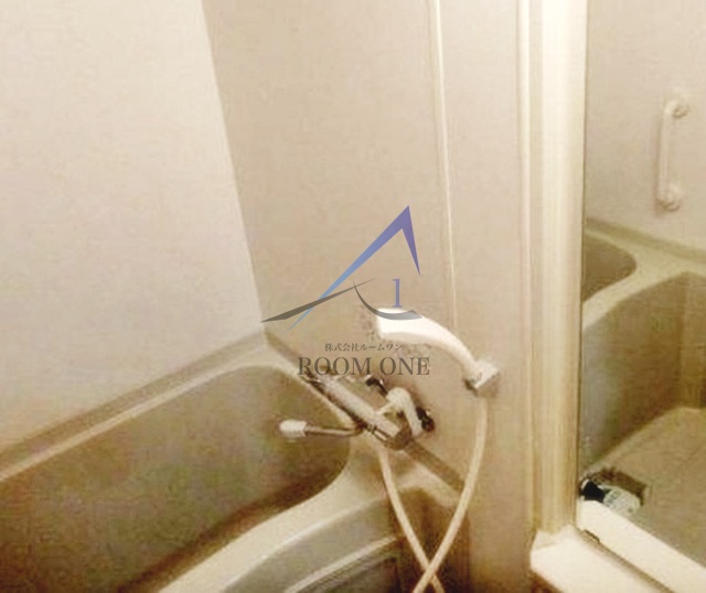 バス・シャワールーム　お風呂です。