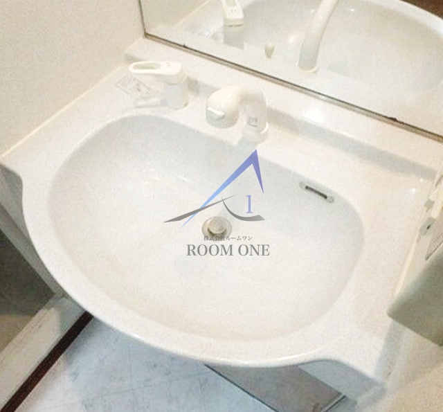 洗面設備　洗面台です。