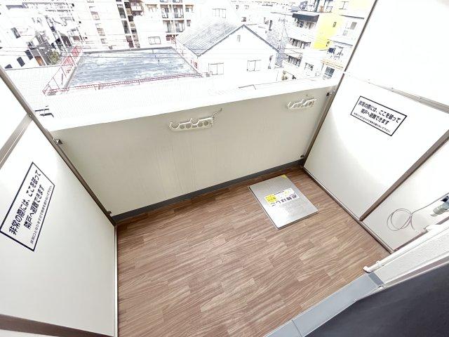 バルコニー　落ち着いた時間を過ごせるバルコニーです