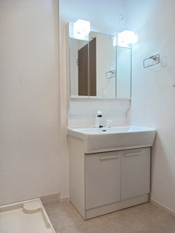 洗面設備　脱衣スペースもあります