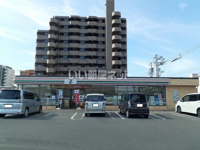 コンビニ　セブンイレブン高松木太町中浜店（コンビニ）まで776m