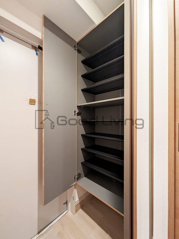 玄関　たくさんの靴のコレクションご覧あれ♪