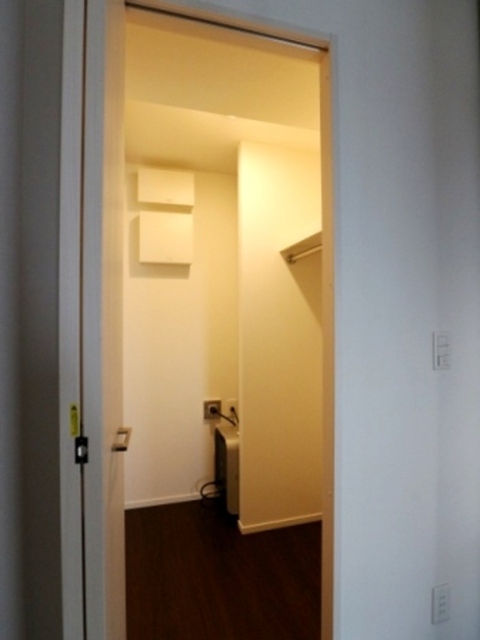 収納　ウォークインクローゼット