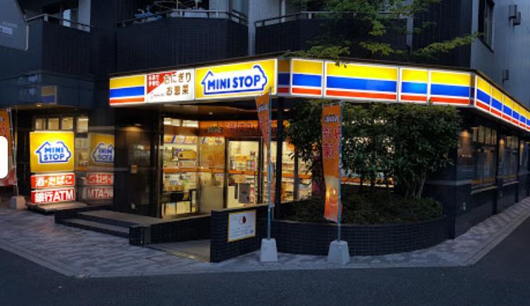 コンビニ　ミニストップ新横浜1丁目店（コンビニ）まで120m