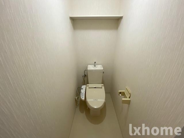トイレ　落ち着いたトイレです