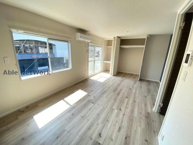 居室・リビング　※同型別室