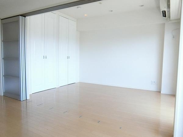 その他部屋・スペース　明るい洋室！