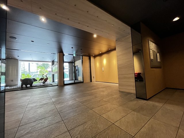 ロビー　レオンコンフォート本町東III　ロビー