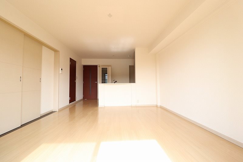 居室・リビング　別部屋写真使用