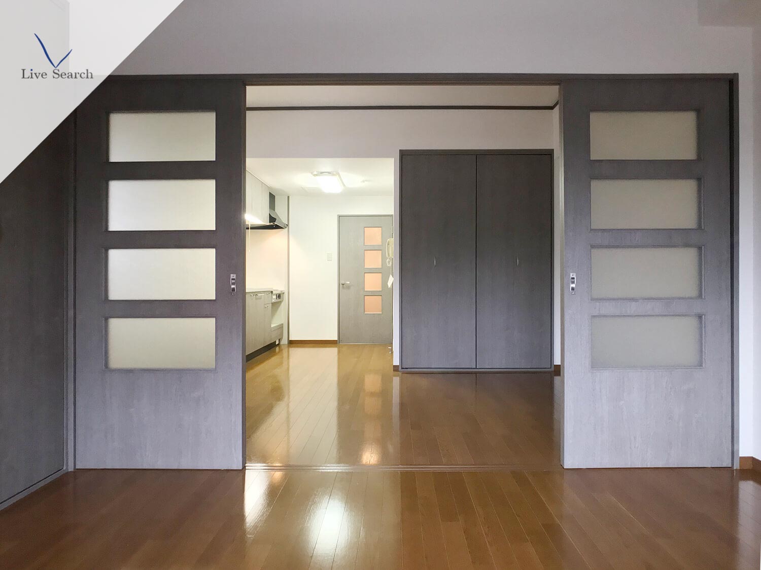 居室・リビング　別室の室内写真となります。