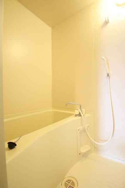 バス・シャワールーム　※別室の参考写真の為、現況優先です。