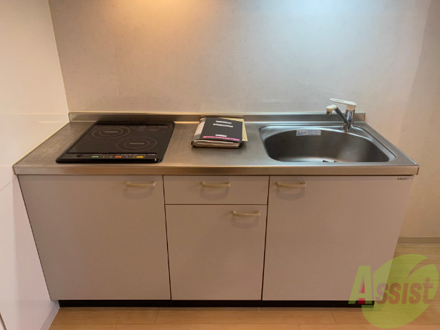 キッチン　キッチンはＩＨクッキングヒーターのシステムキッチンになります