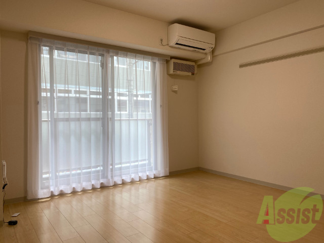 その他部屋・スペース　綺麗なフローリングの９帖のお部屋になりますね