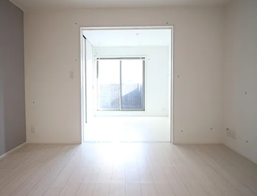 居室・リビング　☆明るい居室☆