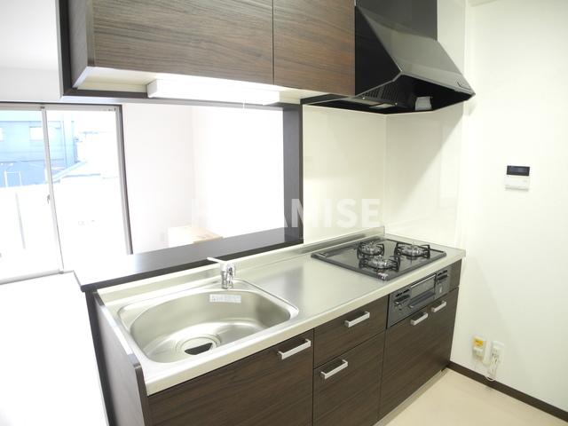 キッチン　※同物件反転タイプの写真でございます※現況を優先します※