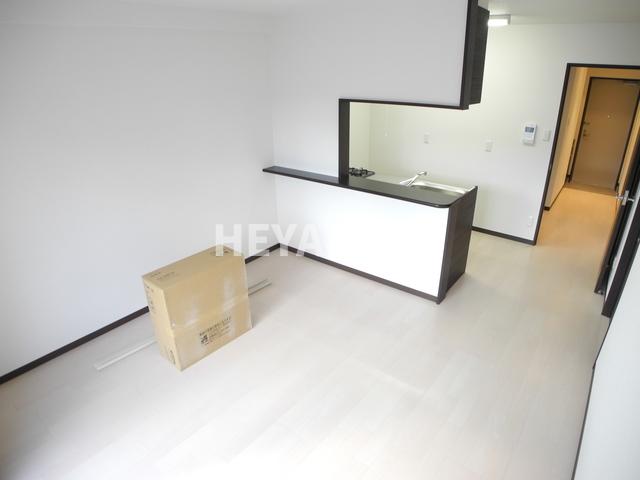 居室・リビング　※同物件反転タイプの写真でございます※現況を優先します※