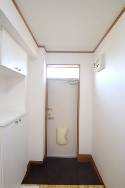 玄関　★お問合せはタウンハウジングへ★