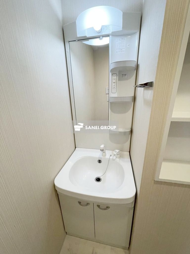 洗面設備　同仕様