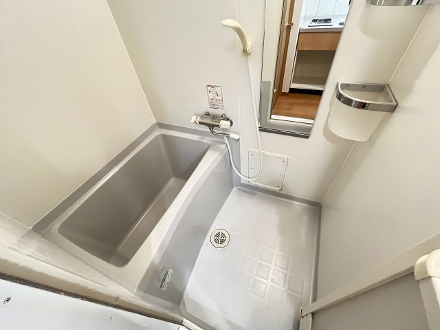 バス・シャワールーム　ゆったり過ごせるお風呂です