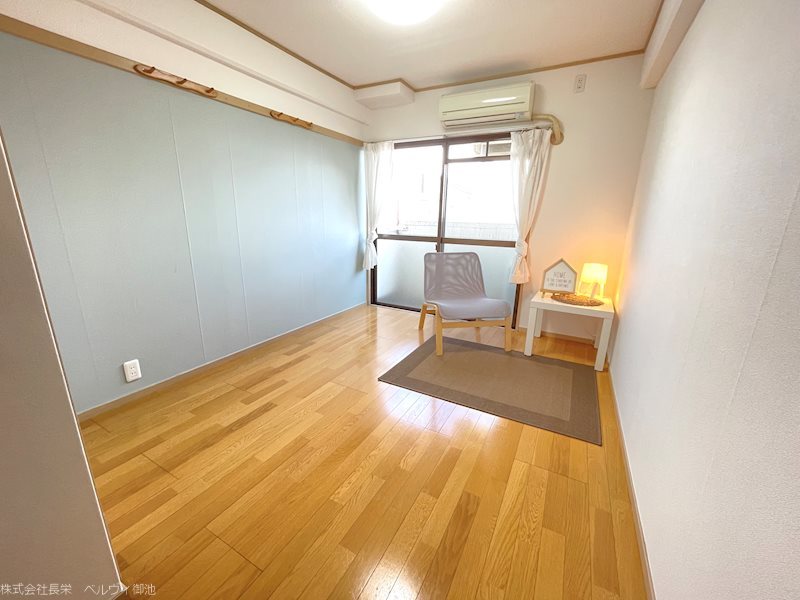 居室・リビング　別号室の写真です★（実際のお部屋とは異なります）