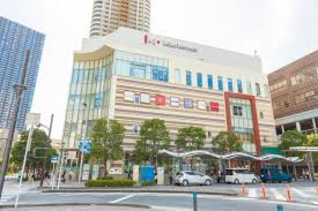 ショッピングセンター　ららテラス武蔵小杉（ショッピングセンター）まで950m