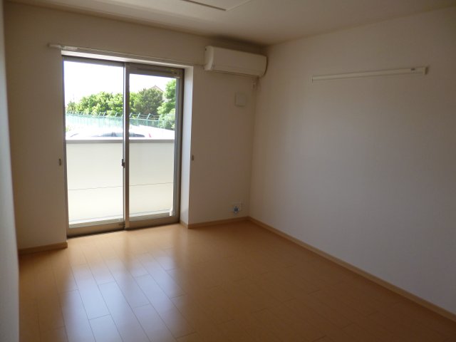 居室・リビング　南側洋室6帖