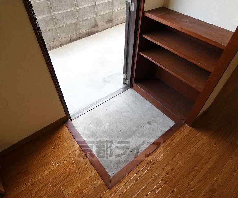 玄関　玄関です。