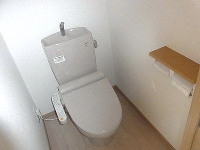 トイレ　★温水洗浄便座付きトイレ★