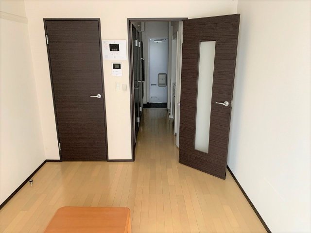 居室・リビング　※同タイプのお部屋の写真です。（1階フローリング）