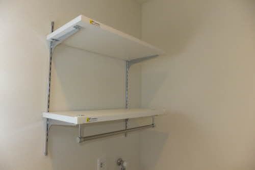 その他設備　ランドリー棚