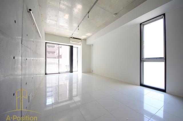 居室・リビング　LOIS GRAND靭公園