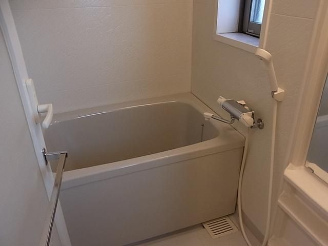 バス・シャワールーム　バスルーム