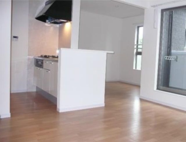 居室・リビング　室内