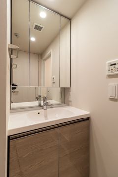 洗面設備　☆きれいな独立洗面台☆