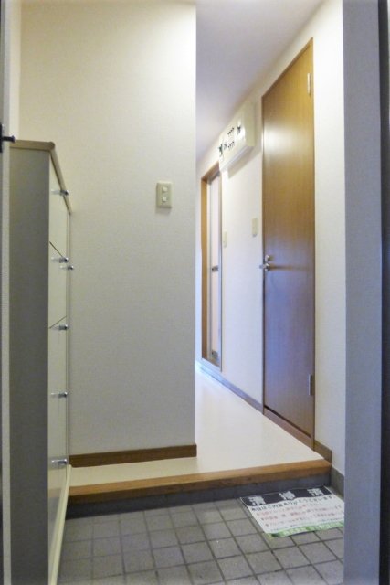 玄関　明るい玄関です