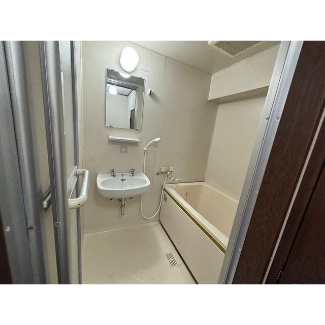 バス・シャワールーム　きれいなお風呂です