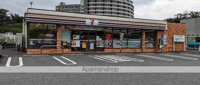コンビニ　セブンイレブン君津中央病院前店（コンビニ）まで1000m