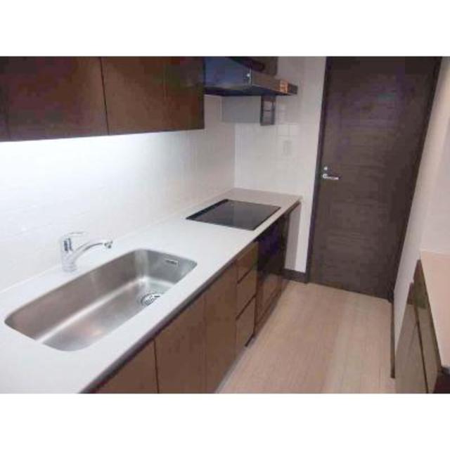 キッチン　※写真は同タイプ住戸です。