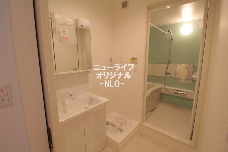 バス・シャワールーム　一日の疲れを癒すバスルームは追い焚き＆浴室乾燥機付き☆