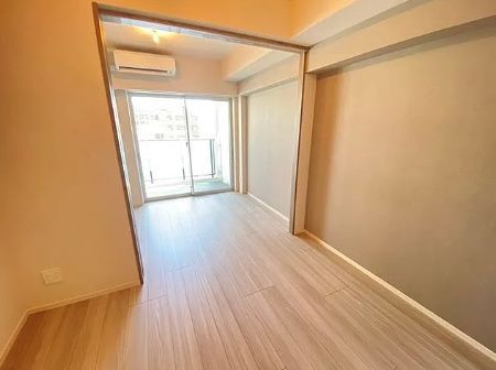 居室・リビング　☆明るい居室☆