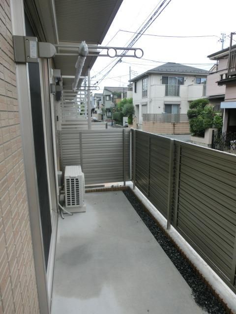 バルコニー　広々バルコニー