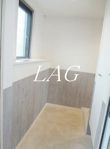 玄関　玄関です。