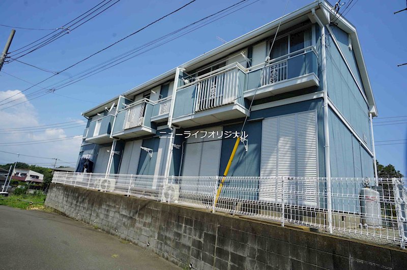 建物外観　積水ハウスのシャーメゾン　敷地内駐車場1台付