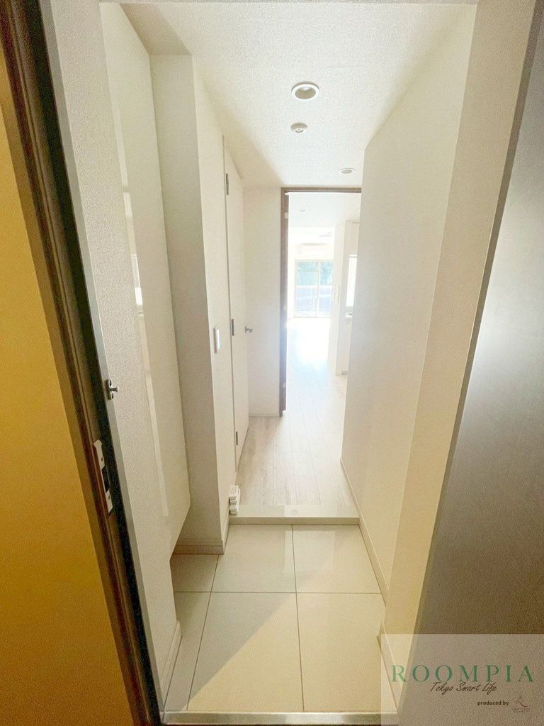 玄関　物件画像