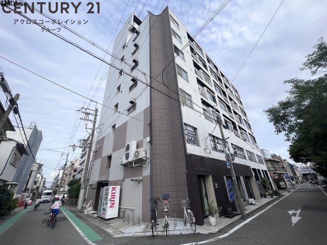 建物外観　防犯カメラ付きでセキュリティ面も安心です。