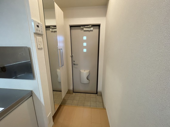玄関　※別部屋の写真ですです